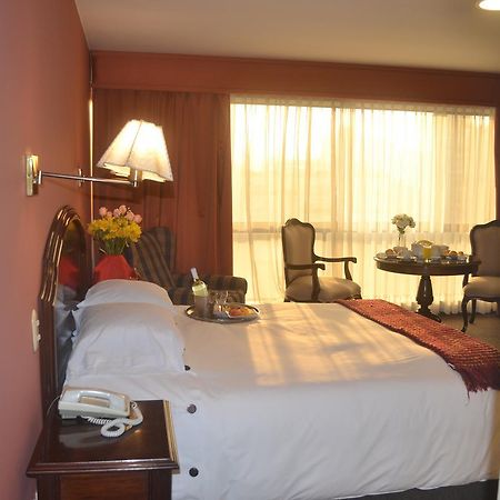 Suites Plaza Las Flores Lima Exteriör bild