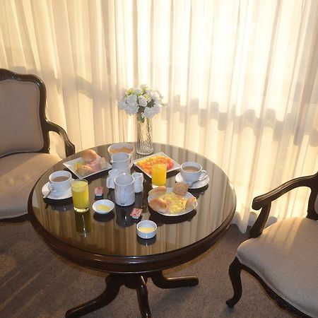 Suites Plaza Las Flores Lima Exteriör bild