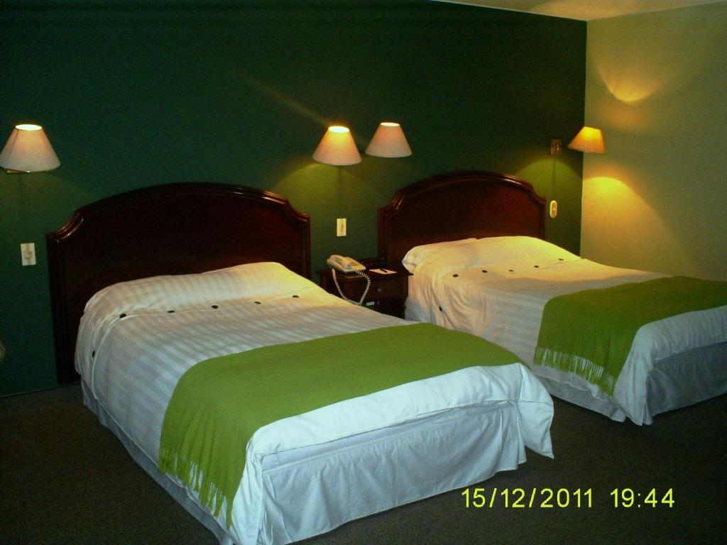 Suites Plaza Las Flores Lima Exteriör bild