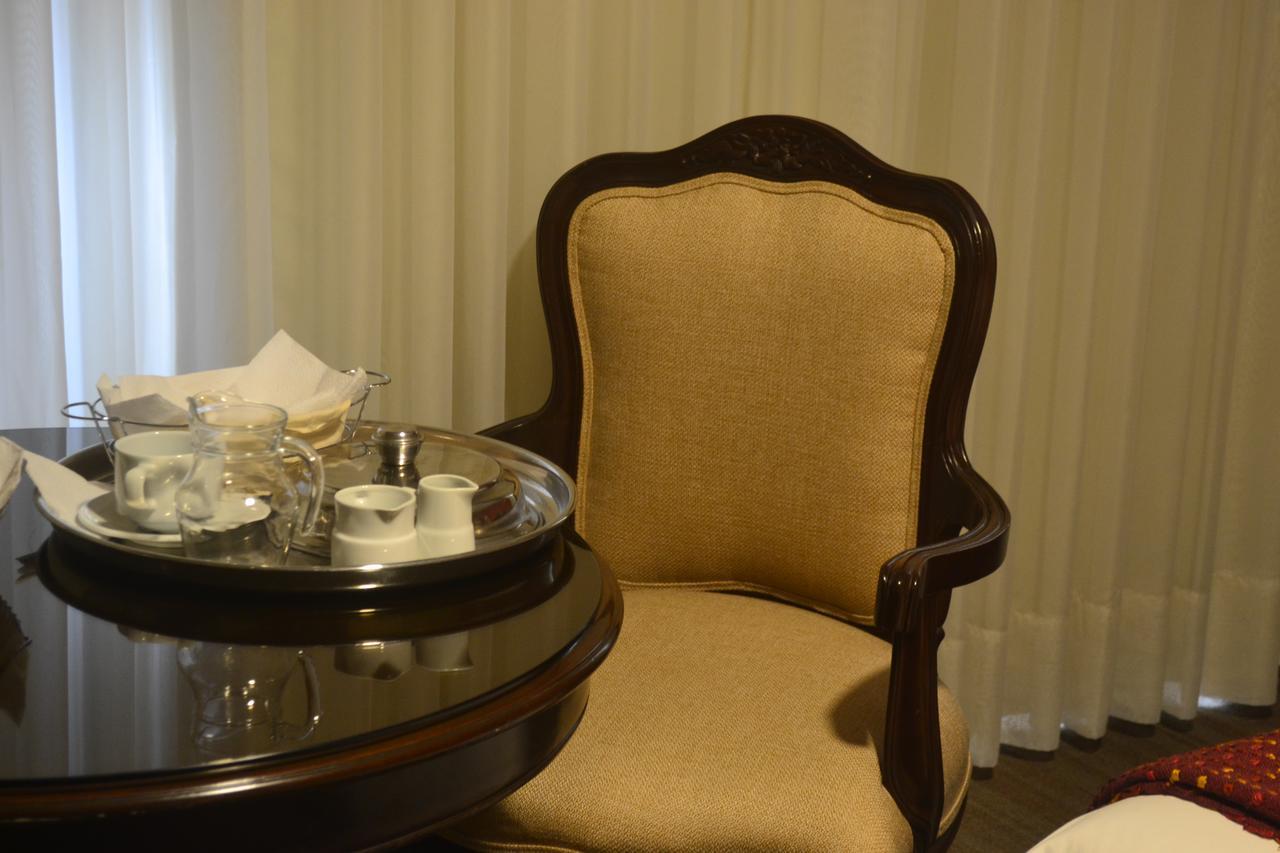 Suites Plaza Las Flores Lima Exteriör bild
