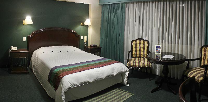 Suites Plaza Las Flores Lima Exteriör bild