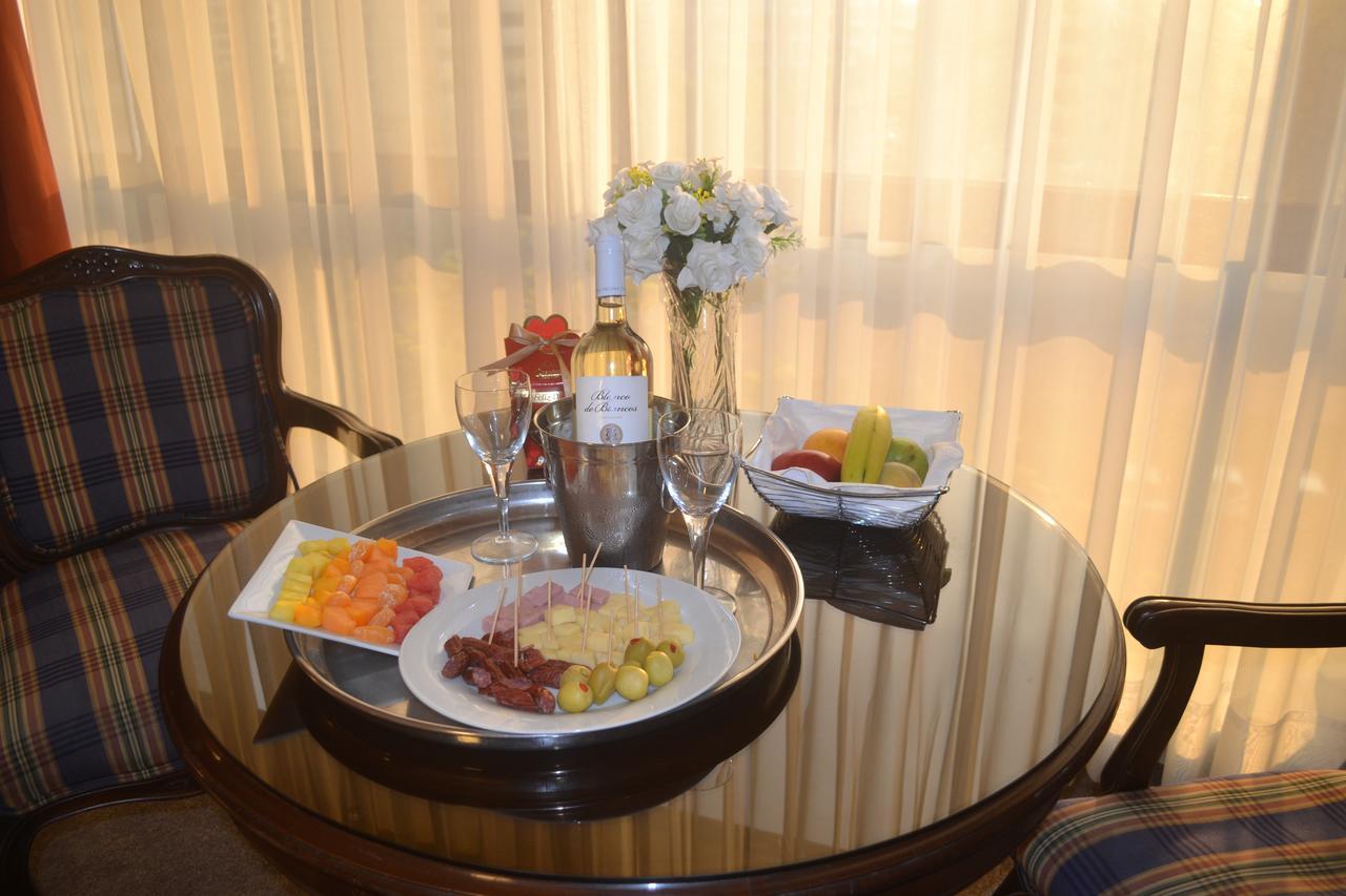 Suites Plaza Las Flores Lima Exteriör bild