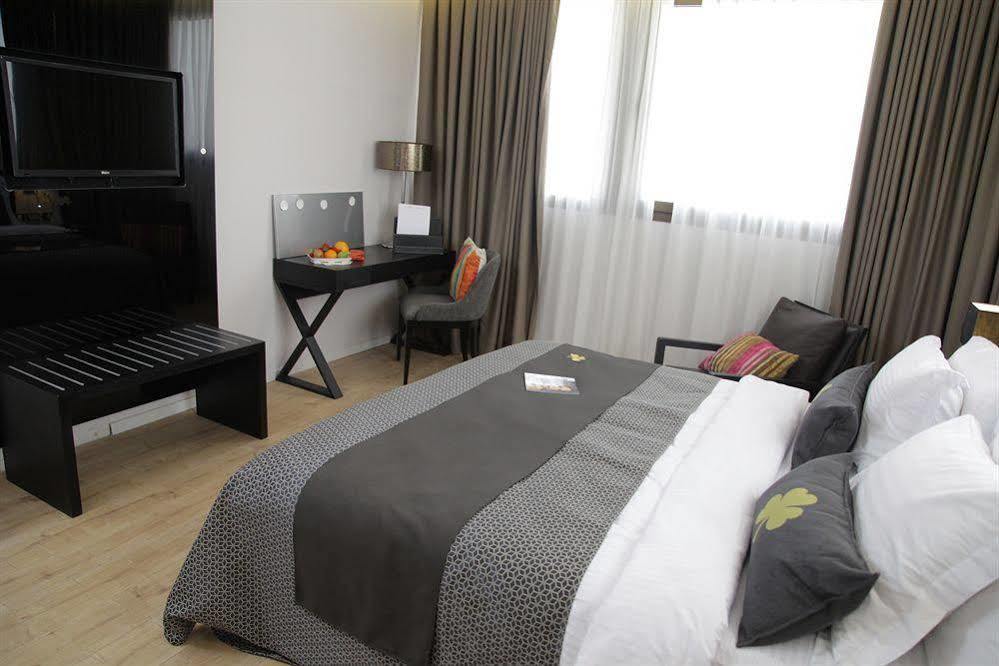Suites Plaza Las Flores Lima Exteriör bild