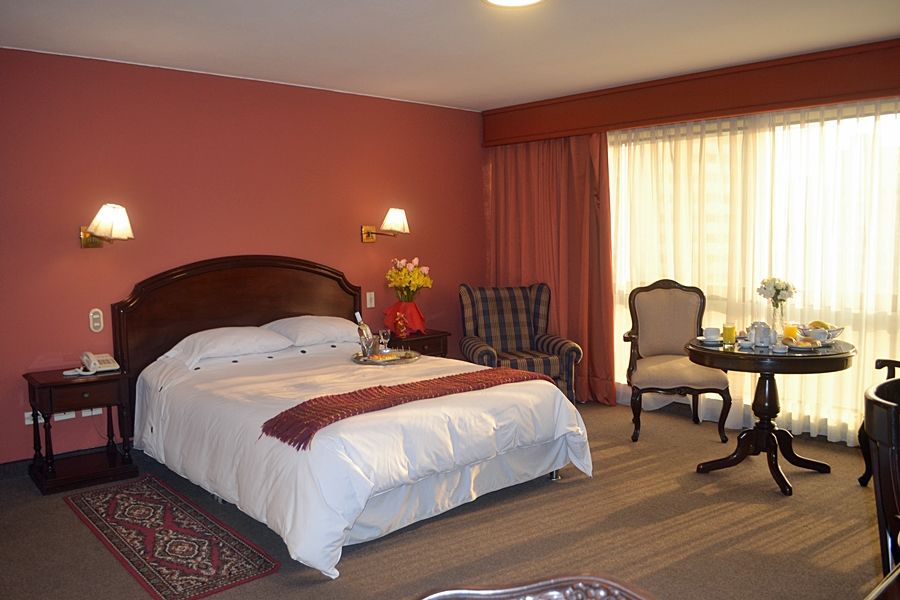 Suites Plaza Las Flores Lima Exteriör bild