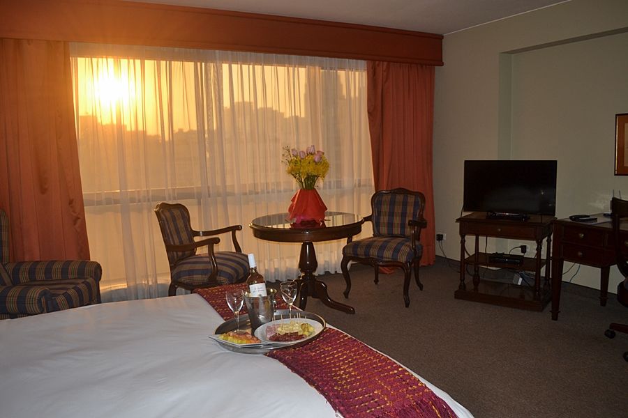 Suites Plaza Las Flores Lima Exteriör bild